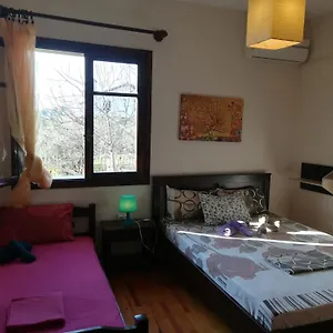 George's House Sithonia